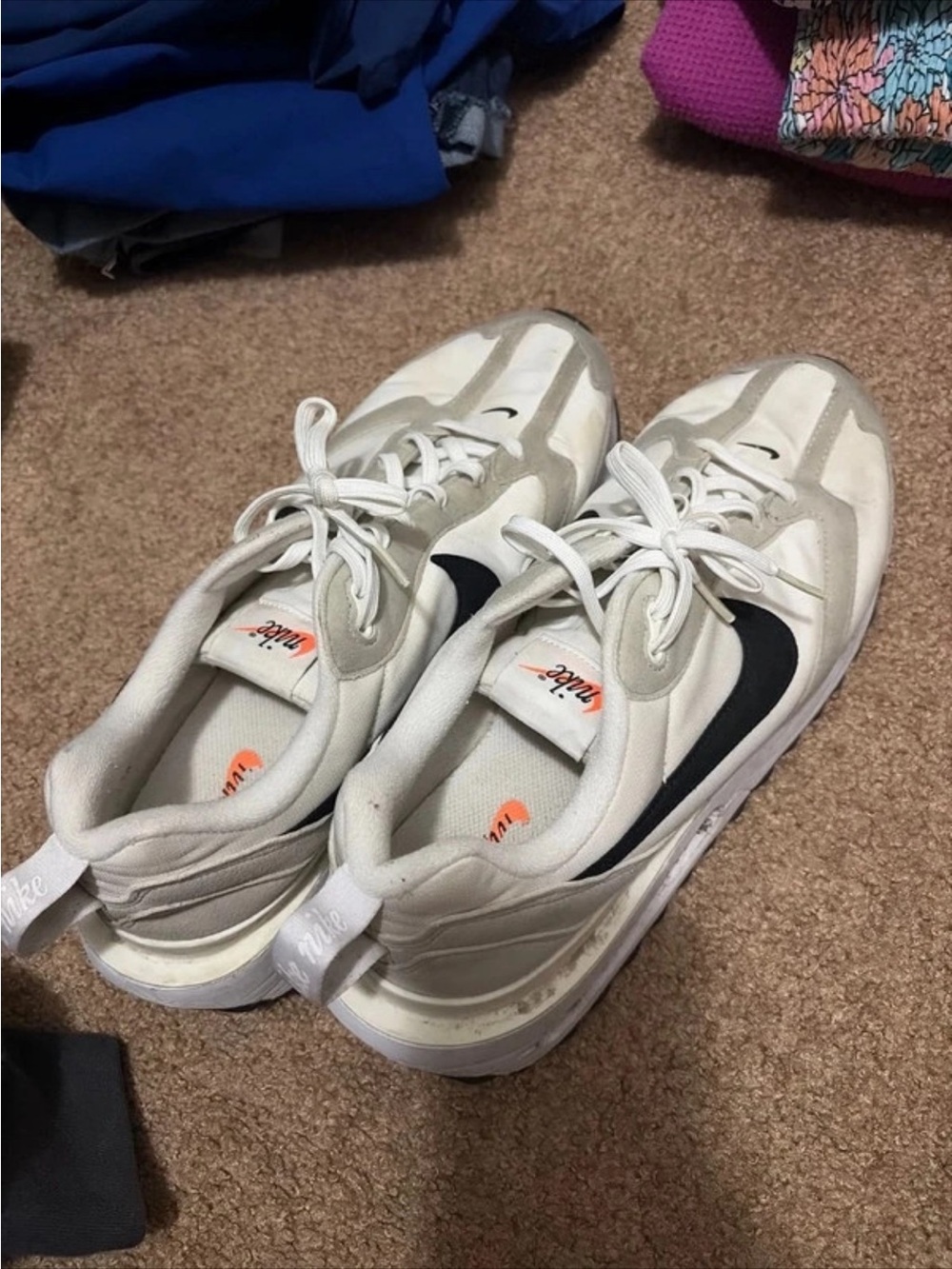Nike Men's White Sneakers with Black Swoosh